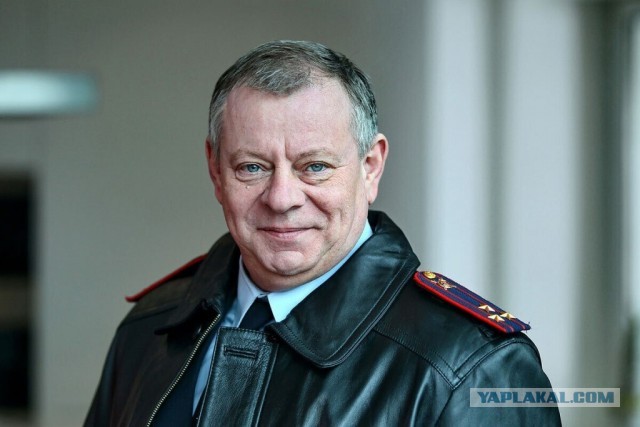 С днюхой, Крепкий орешек!