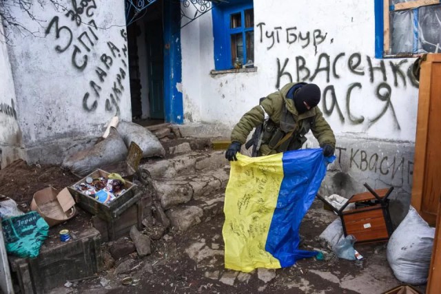Украина снова отправит суда через Керченский пролив