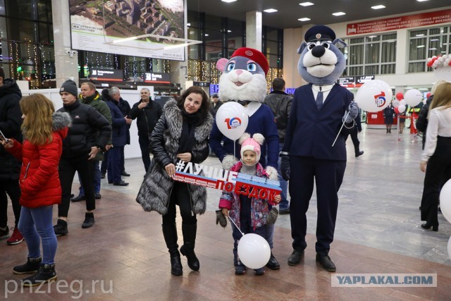 Запущен новый двухэтажный фирменный поезд «Сура» сообщением «Пенза — Москва»