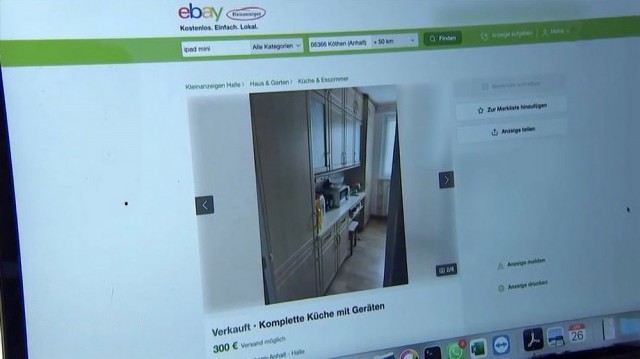 В Германии мужчина купил на eBay кухонные шкафы и нашел в них 150 тысяч евро