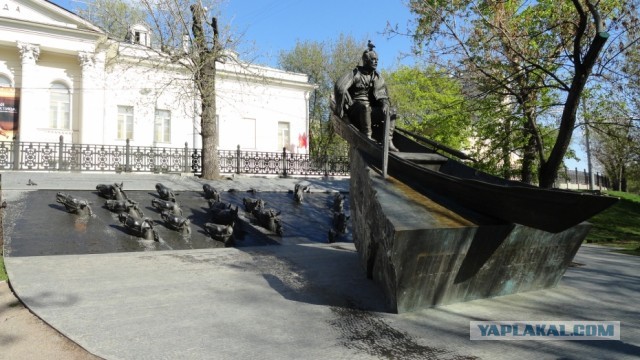 Необычные статуи мира