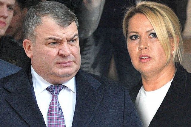 Сумма взятки, вменяемая экс-замминистра обороны Иванову, составляет 1,185 млрд рублей