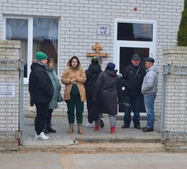 Судья поставила точку и стерла улыбку с лица Рубика Акопяна, который расправился с водителем Оки.
