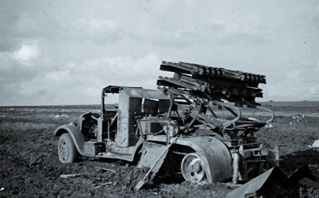 Немцы захватили «Катюшу» в 1941-м и скопировали её. Почему копия так и не стала «Катюшей»