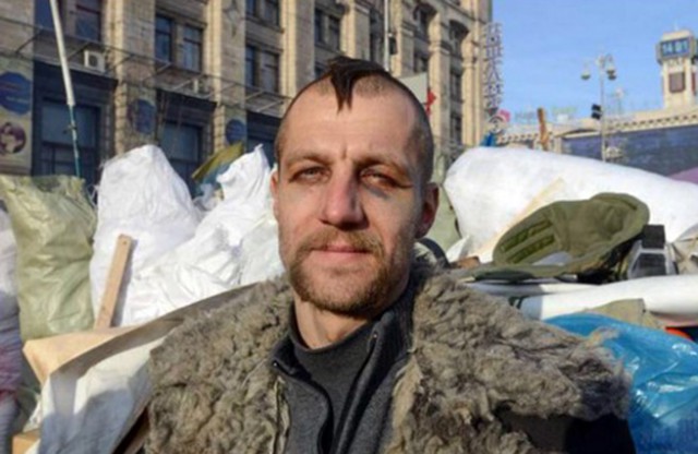 В районе аэропорта Донецка идет бой