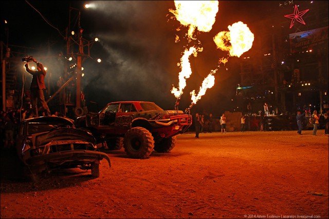 В Севастополе человек поджёг себя у всех на глазах