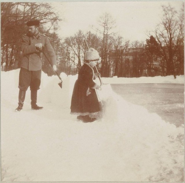 История в фотографиях