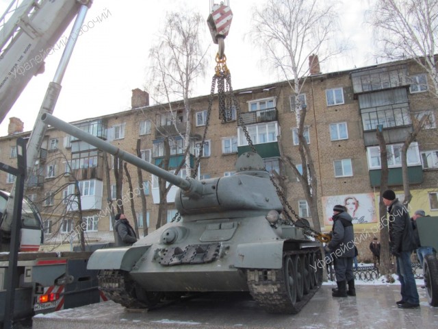 Никому, случаем, в хозяйстве танк Т-34 не нужен?