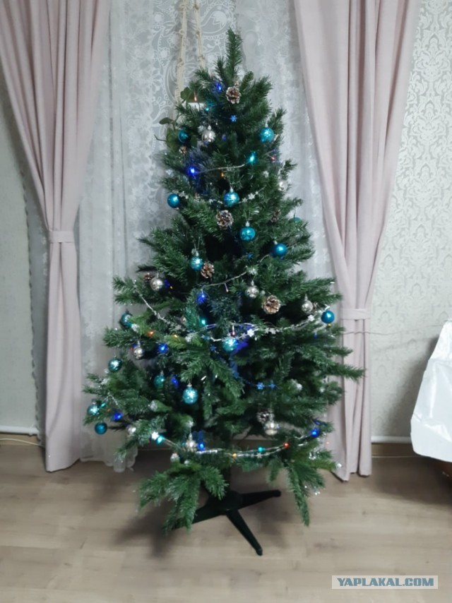Народ, а давайте своими ёлками делиться и хвастаться? Пора бы уже )
