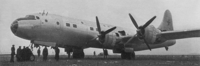 Первый советский стратегический бомбардировщик Ту-4