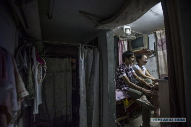 Kитайскaя квартира: душ, туалет и спальня