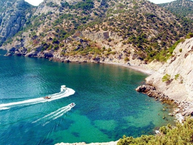 Немного солнца и тепла. Крымские виды.