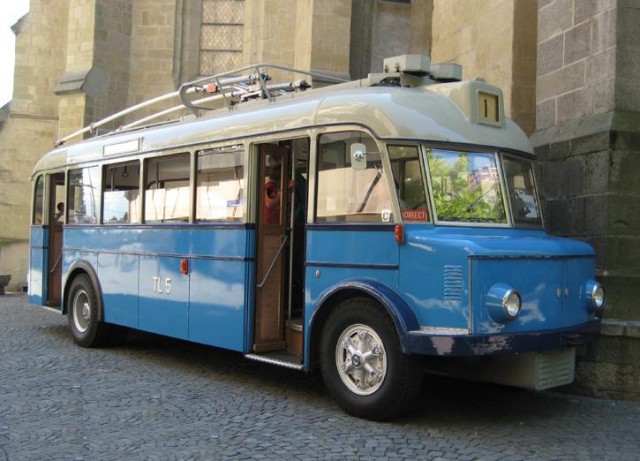 Игра на ЯПе: Угадай АВТО-2