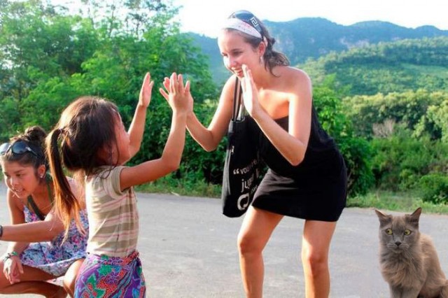 Фотожаба: любопытный парень