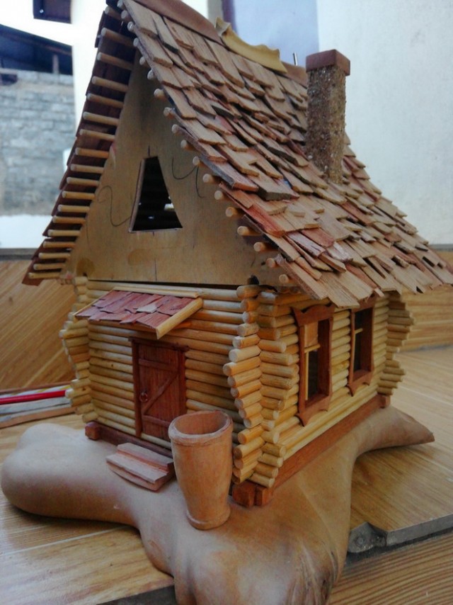 Избушка в подарок