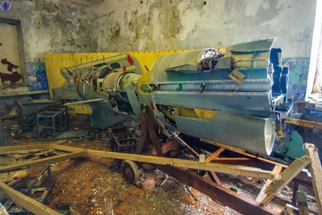 Заброшенный на о.Кильдин военный городок 2-го дивизиона 616-го ОБРП