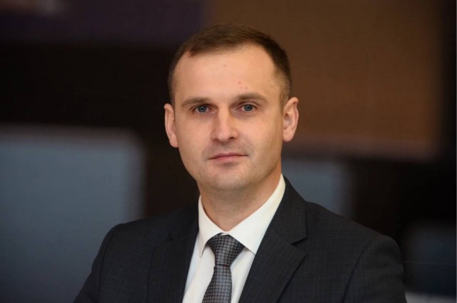 Запрет выезда за границу для чиновников и депутатов невозможен, заявили в Госдуме