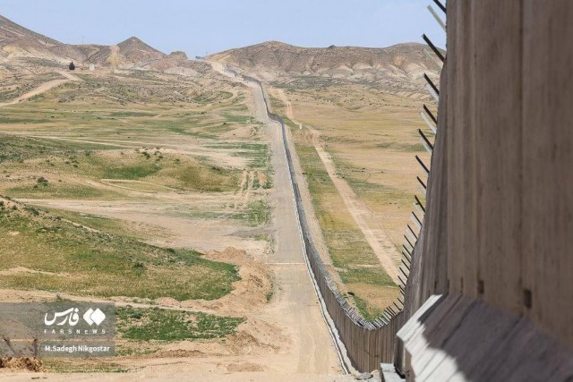 Иран строит защитную стену от Афганистана