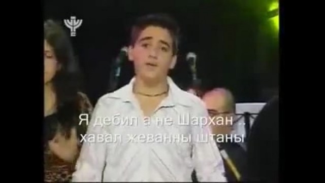 Подросток в Москве несколько дней ел диван