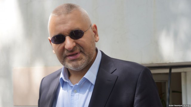 Верховная рада Украины лишила неприкосновенности депутата Надежду Савченко и ее тут же арестовали