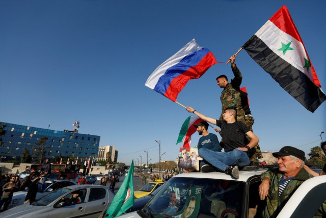 США вместе с Францией и Великобританией начали военную операцию против Сирии