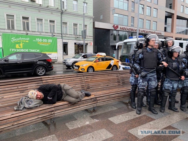 Жесткое задержание велосипедиста росгвардией