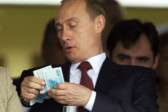 Куда вдруг исчезли все достижения Путина.