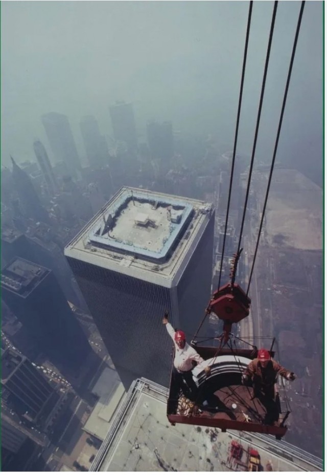 Башни-близнецы на фотографиях разных лет