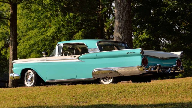 1959 Ford Fairlane 500 Galaxie Skyliner. Автопятница №51