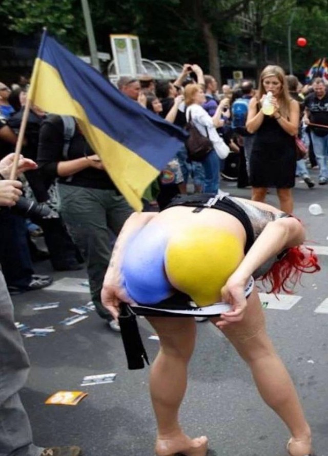 Никакой политики. Всего лишь реклама :-)