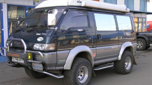 «Горбатый», «ванна» и «собачья нога»: какие прозвища давали автомобилям у нас и за границей