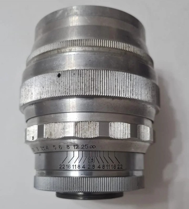 Продам портретный объектив Гелиос-40