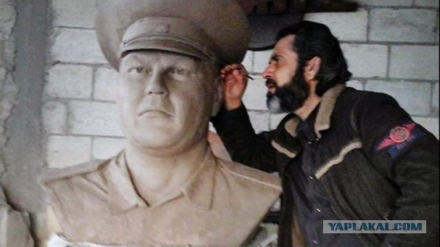 Памятник пилоту сбитого Су-24: дорога в Липецк