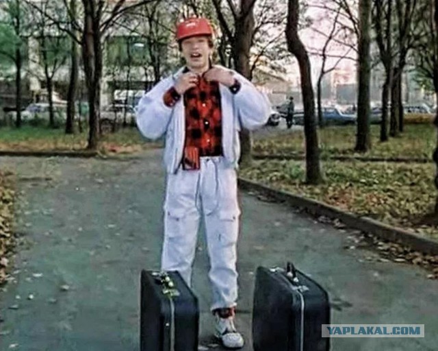 Новейшая и сделанная на 100% из российских компонентов компьютерная плата попала на видео.  Зарубежных аналогов пока не нет.