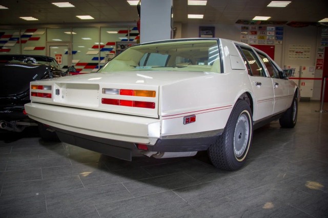 Aston Martin Lagonda