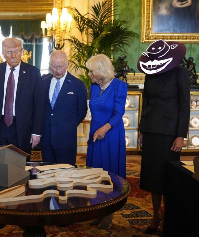 Дональд и Мелания Трамп приехали к Карлу III