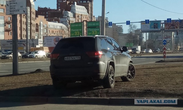 В Петербурге ищут «полицейского», не заплатившего за парковку в ТРК