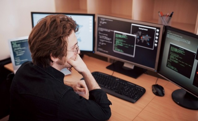 Правительство РФ хочет к 2030-му году увеличить число игровых студий в 14 раз, выпустить две консоли и 25 проектов AAA-класса