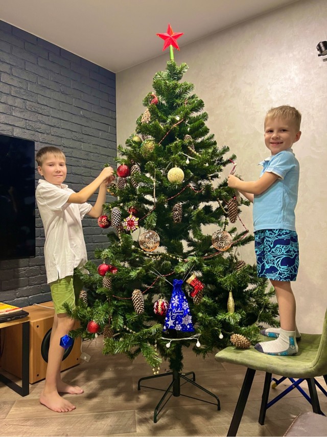 Выкладывайте свои елки!