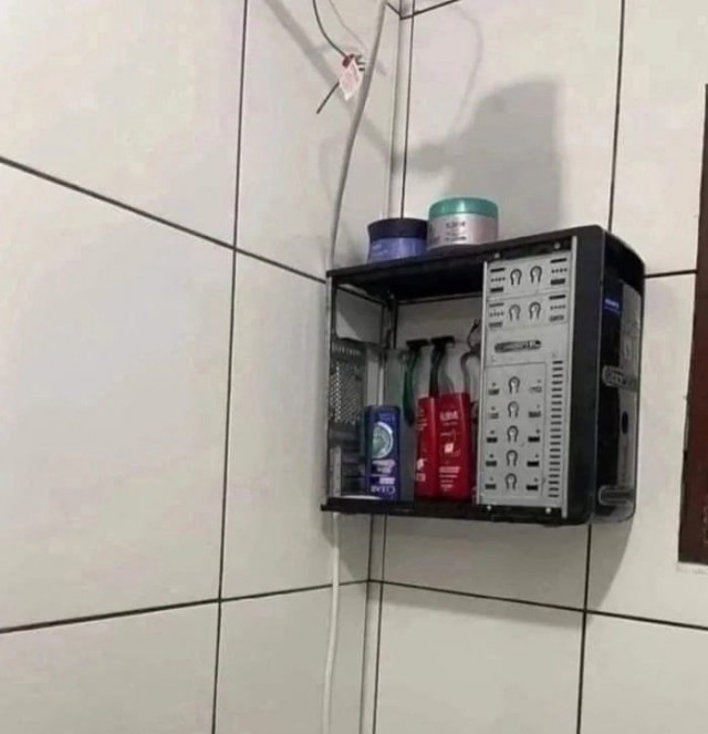 Завалялось тут случайно немного забавных картинок