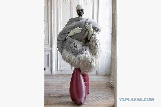 Надувная обувь за 429 тысяч рублей