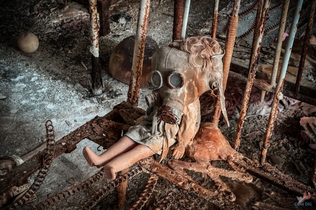 Детство, украденное мирным атомом. Заброшенный с 1986 года детский сад в Припяти