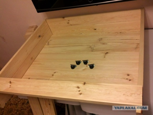 Двухъярусная кровать в детскую