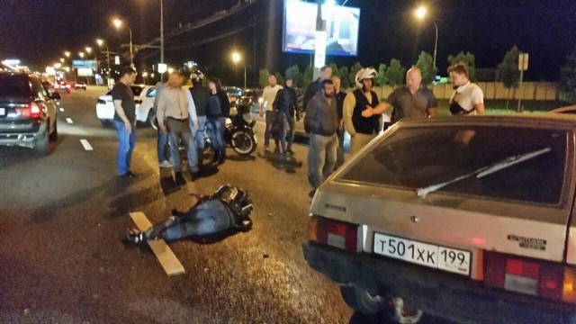 ДТП 09.06.2015. Каширское шоссе д.78. Мотоцикл