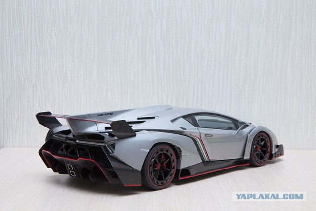 Lamborghini в масштабе 1:18