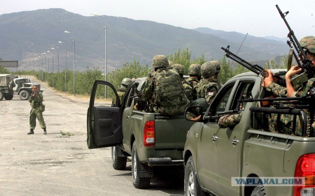 Иран обнародовал фото плачущего американского военного моряка