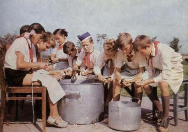 Детство в СССР: пионерские лагеря