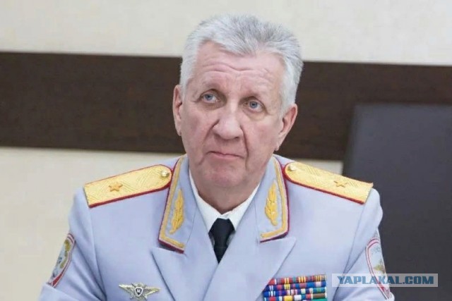 «Мы на них уже посмотреть боимся, а скоро будем им кланяться и ноги мыть»