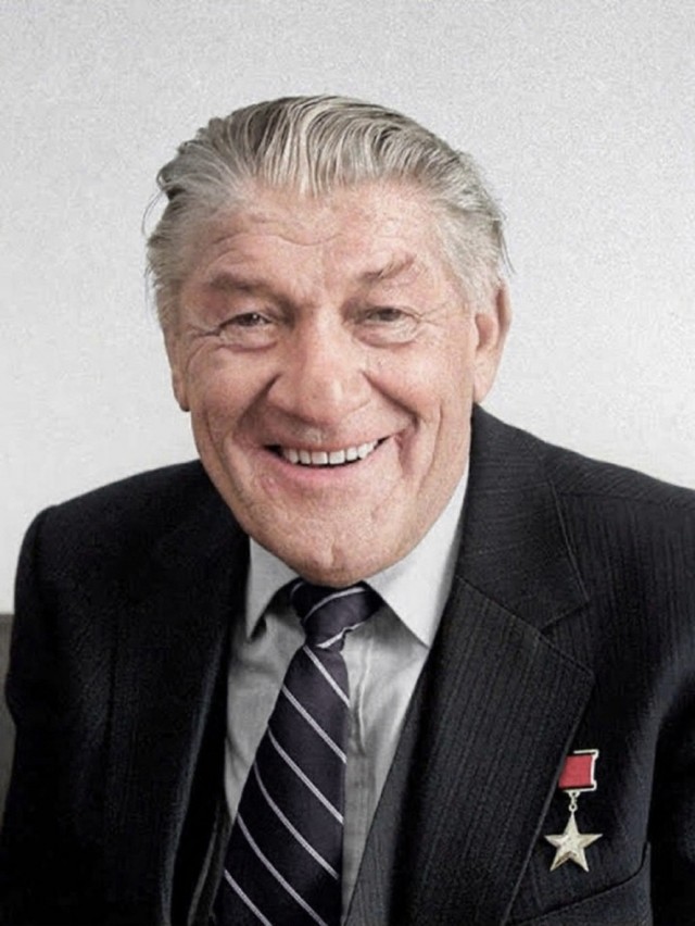 Интересные снимки известных людей 10.03.25