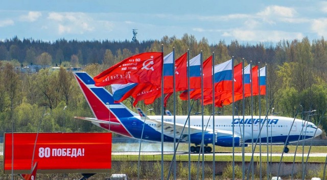 В Петербурге совершил посадку самолет президента Кубы